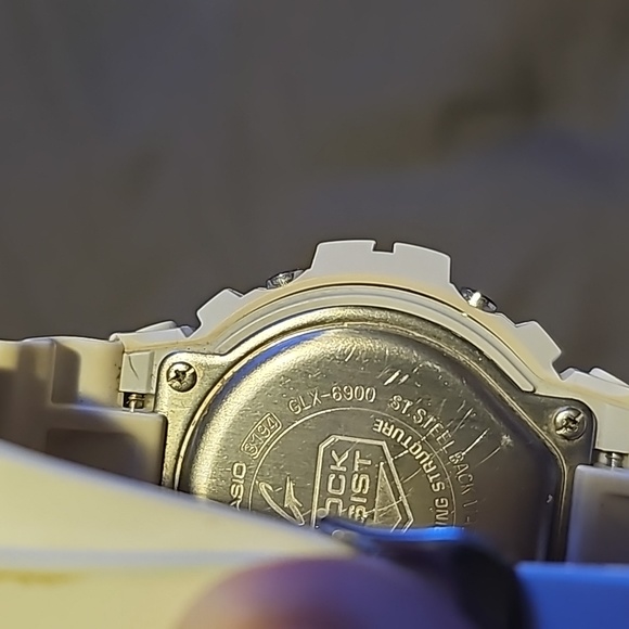 Casio G-Shock - Picture 7 of 9